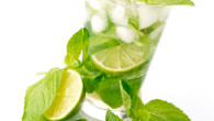 Mojito – obľúbený nápoj nie len Ernesta Hemingwaya, ale aj mnohých nás. Aby bol tento nápoj dokonalý, musí obsahovať pravý biely rum, limetku, hnedý cukor a lístky mäty. Jednoduchý drink na...