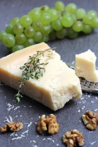 cheese-parmesan-italy-food-hearty-dinner-starter