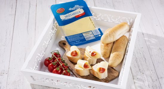 Lovilio Mozzarella slices