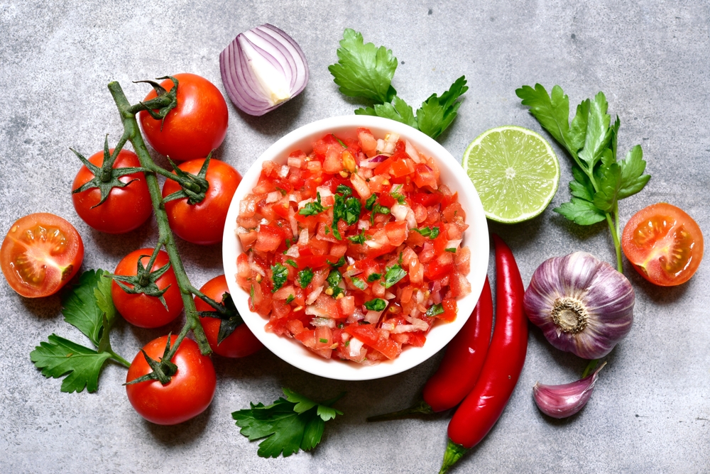 Paradajková salsa.