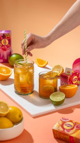 Čaj? Kľudne aj s ľadom. Osviežujúcu alternatíva, ktorú v lete oceníte viac než limonádu