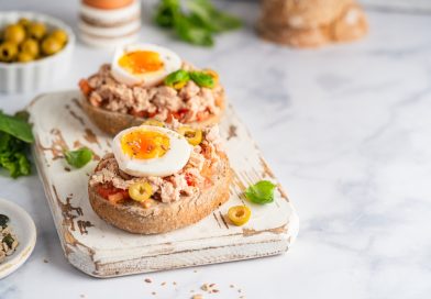 Chlebíčky s rýchlym tuniakovým šalátom.