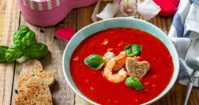 Valentínska paradajková polievka s krevetami