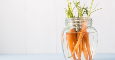 Kuchynský trik ako oživiť zvädnutú mrkvu.