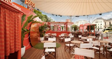 Kúsok Talianska len hodinu od Bratislavy. Vo Viedni opäť ožíva Aperol Spritz Piazza