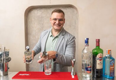 Leto v znamení ľahkosti, sviežosti a kvalitných ingrediencií. Aké kokteily tento rok dominujú?